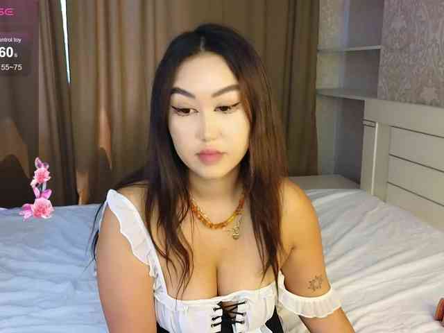 DianaMoon webcam
