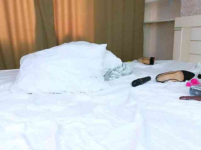 DianaMoon webcam