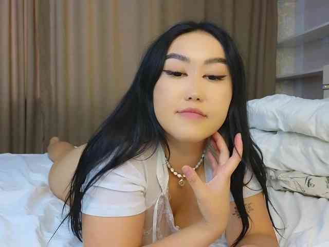 DianaMoon webcam