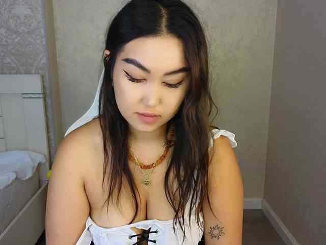 DianaMoon webcam