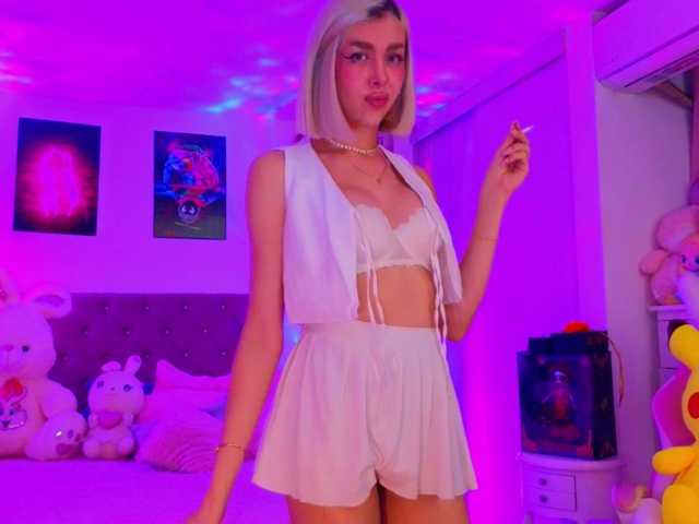 Live room thumbnail for Barbiepinkdreams