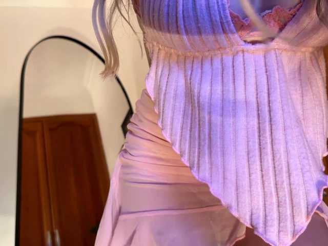 Missblair12 live cam on BongaCams