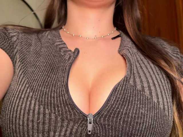 Missblair12 live cam on BongaCams