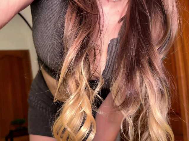 Missblair12 live webcam show
