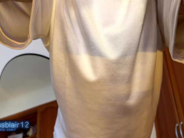 Missblair12 live cam on BongaCams