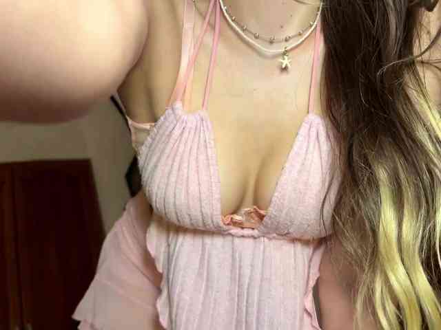 Missblair12 webcam