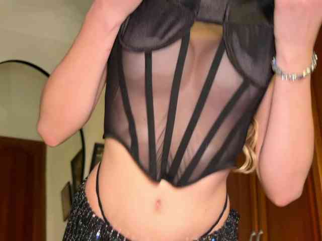 Missblair12 webcam