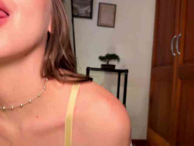 Missblair12 webcam