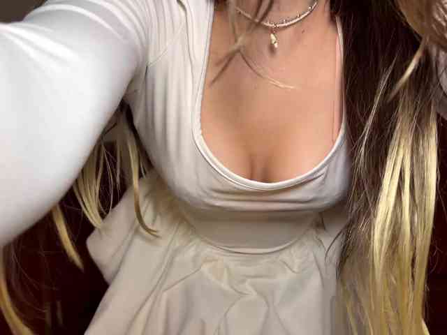 Missblair12 webcam