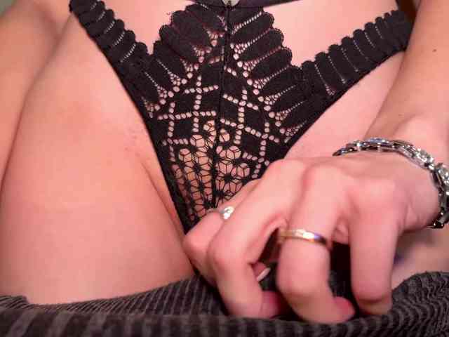 Missblair12 webcam