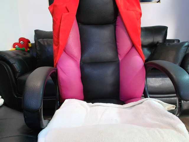 meganmilf2 live cam preview