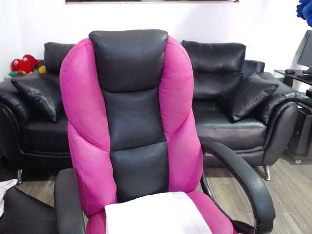 meganmilf2 live cam on BongaCams