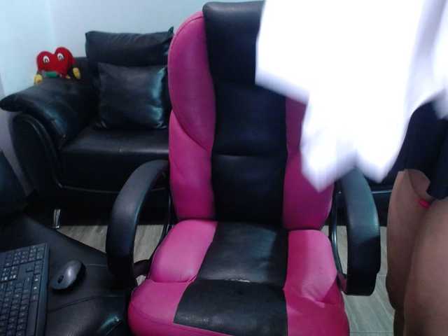 meganmilf2 live cam on BongaCams