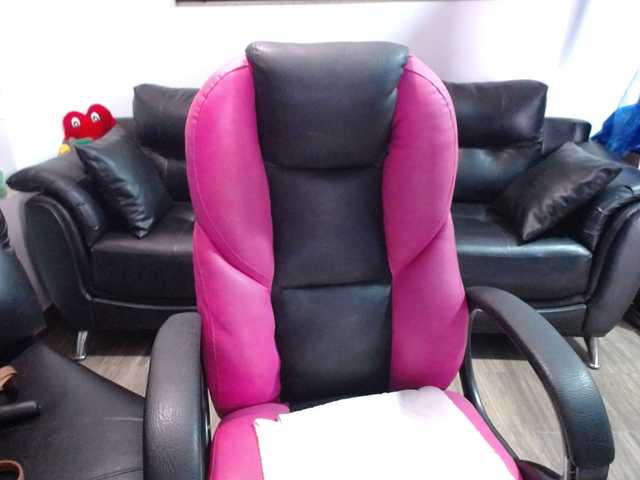 meganmilf2 live cam on BongaCams