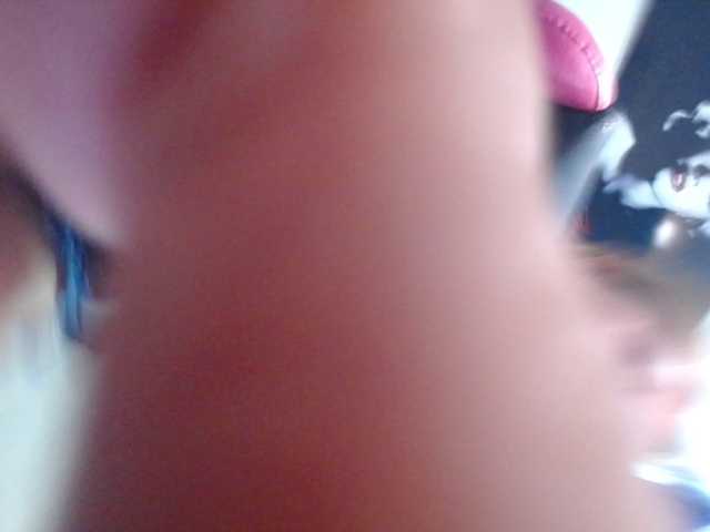 meganmilf2 live webcam show