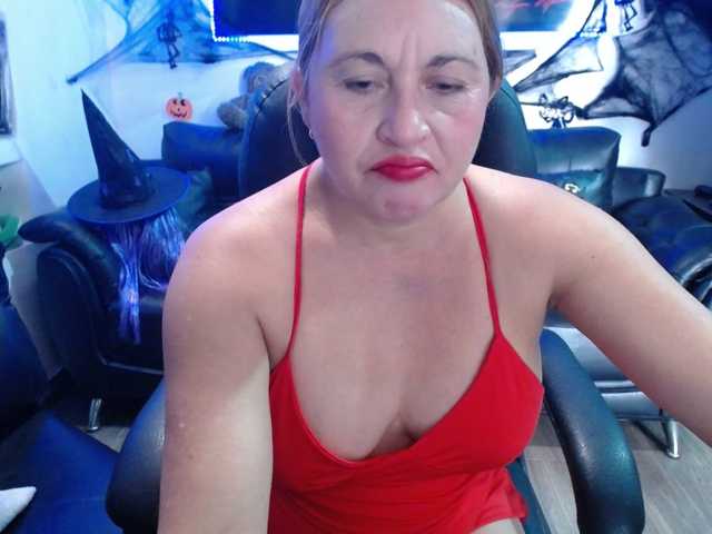 meganmilf2 live cam preview