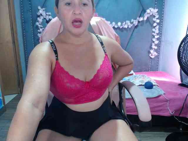 meganmilf2 webcam