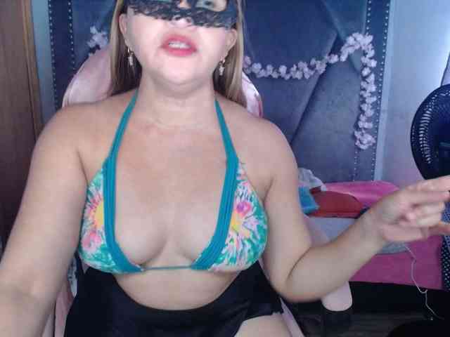 meganmilf2 webcam