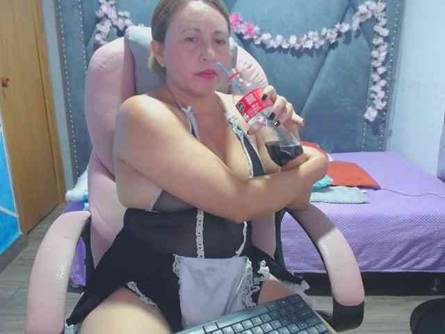 meganmilf2 webcam