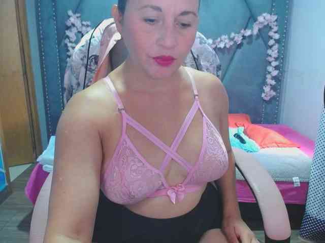 meganmilf2 webcam
