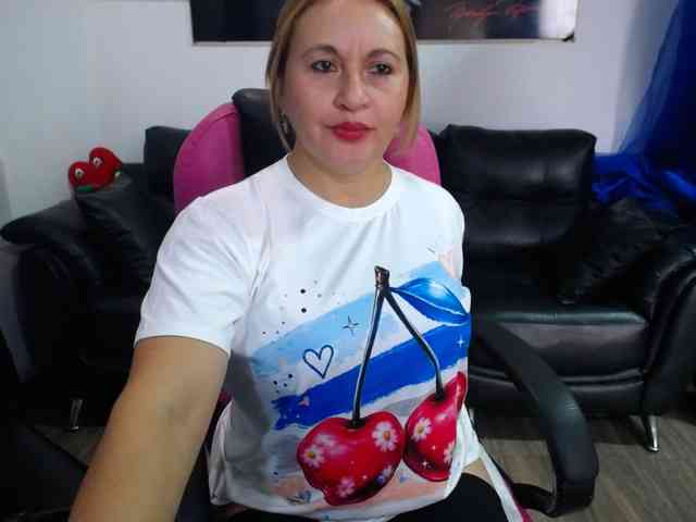 meganmilf2 webcam