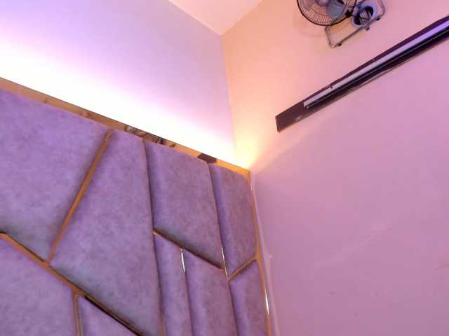 Cloe-candy live cam on BongaCams