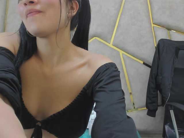 Cloe-candy live cam on BongaCams