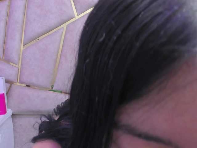 Cloe-candy's BongaCams show and profile