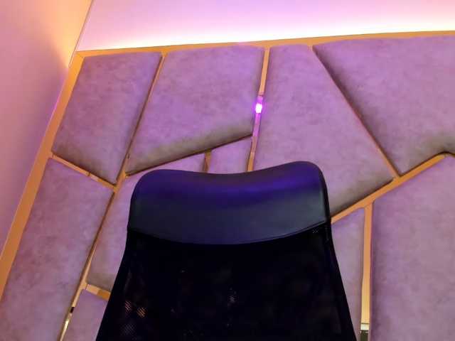 Cloecandy live cam on BongaCams