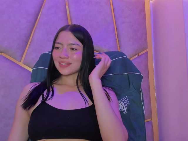 Cloe-candy live cam on BongaCams