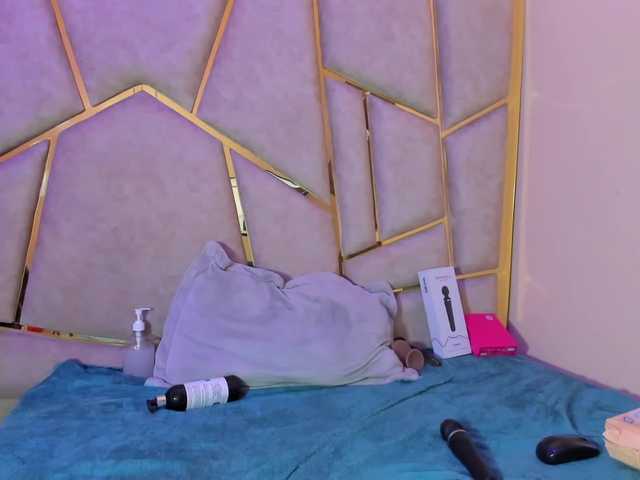 Cloe-candy live cam on BongaCams