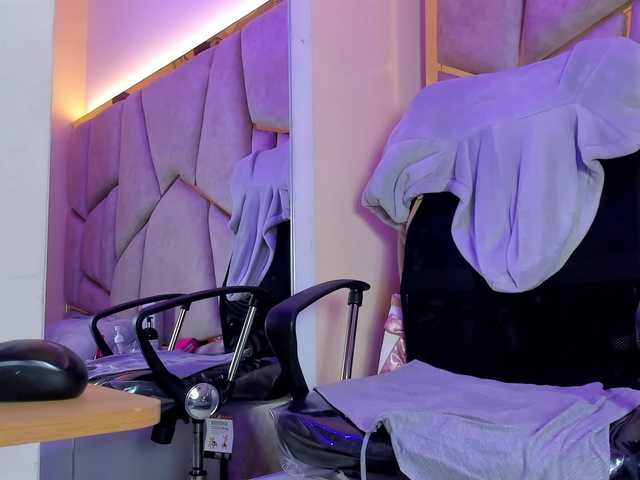 Cloe-candy live webcam show