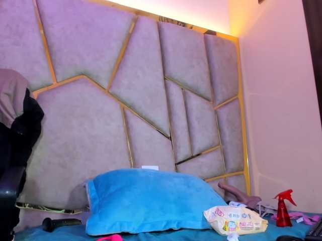 Cloe-candy live cam on BongaCams