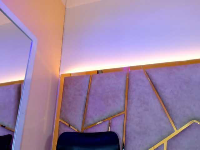 Cloe-candy live cam on BongaCams