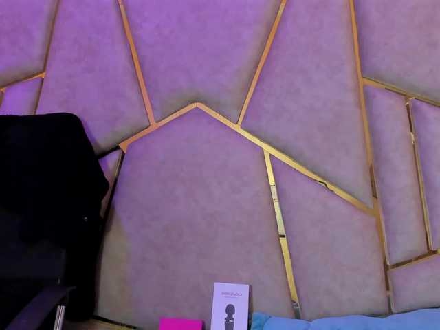 Cloe-candy live cam on BongaCams