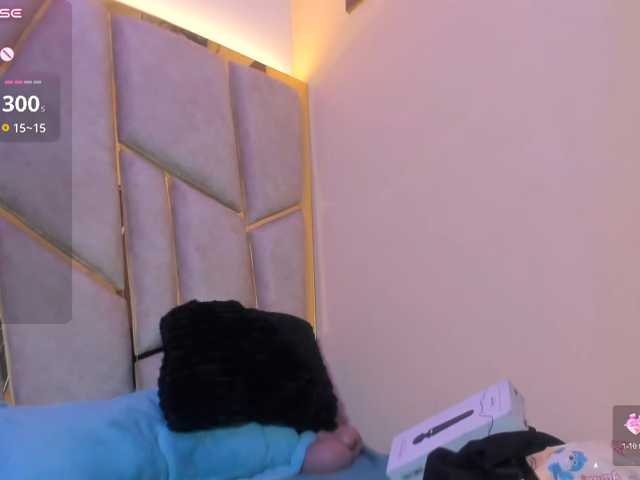 Cloe-candy live cam on BongaCams