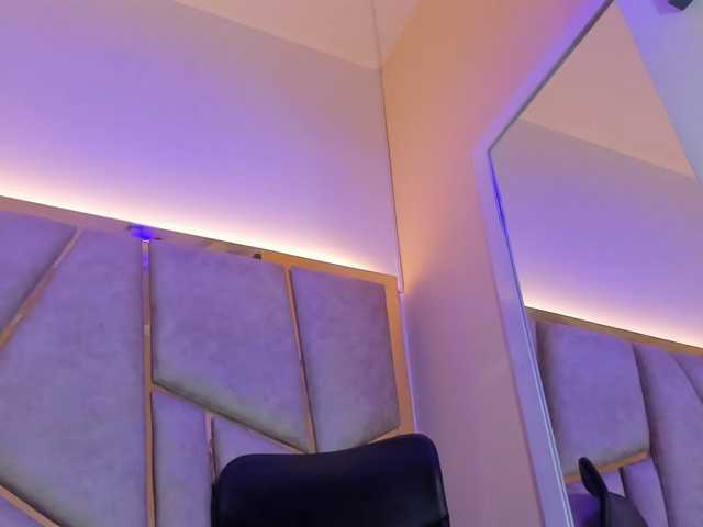 Cloe-candy live cam on BongaCams