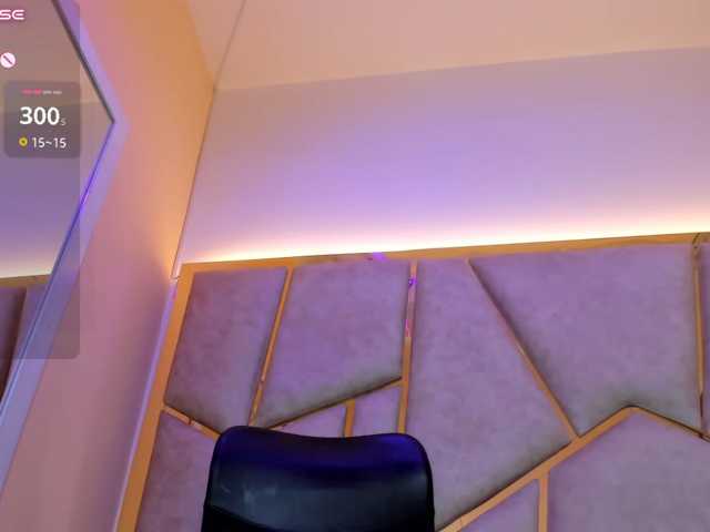 Cloe-candy live cam on BongaCams