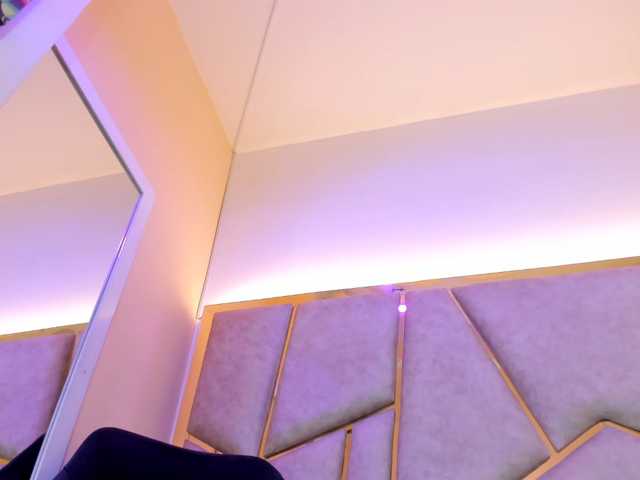 Cloe-candy live cam on BongaCams
