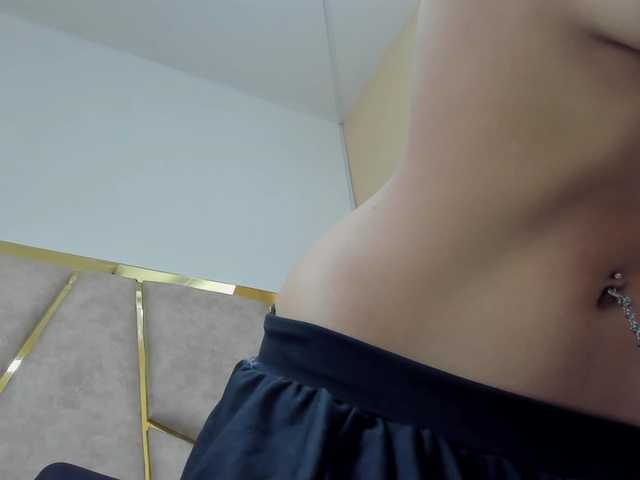Cloe-candy live cam on BongaCams
