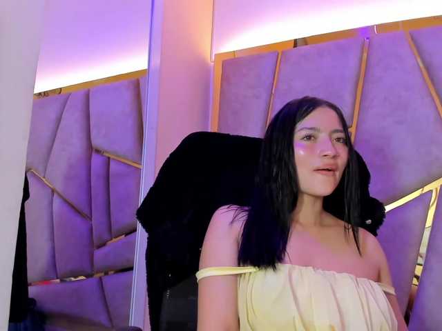 Cloe-candy live cam on BongaCams