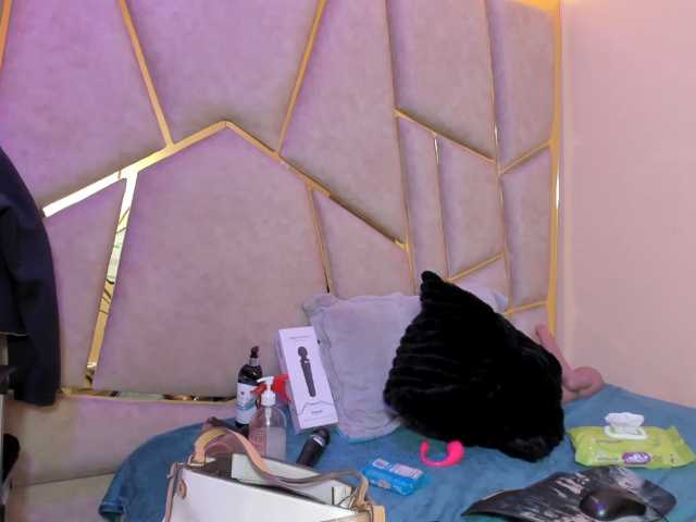 Cloe-candy live cam on BongaCams