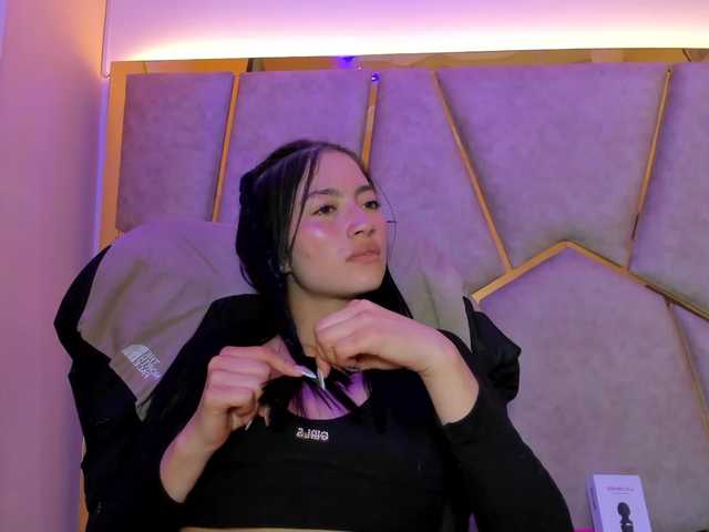 Cloe-candy live cam on BongaCams