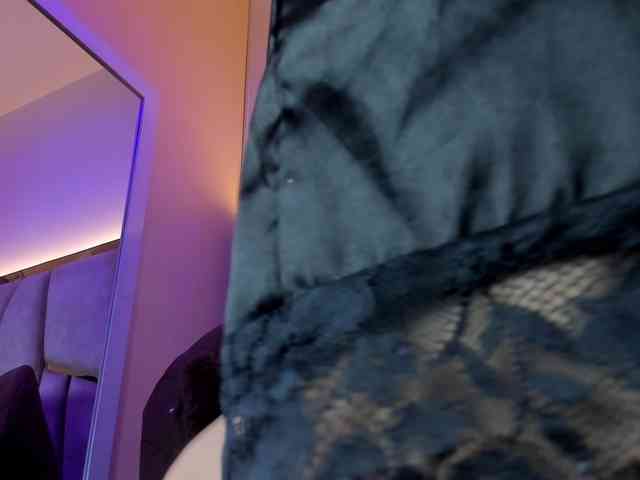 Cloe-candy Live Webcam on BongaCams