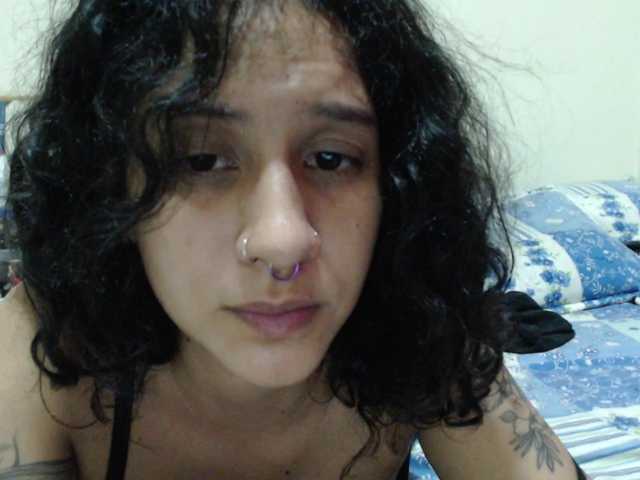 AlinaWoolf live cam on BongaCams