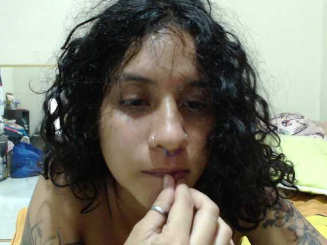 AlinaWoolf live webcam show