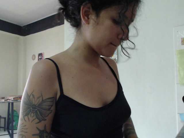 AlinaWoolf live webcam show