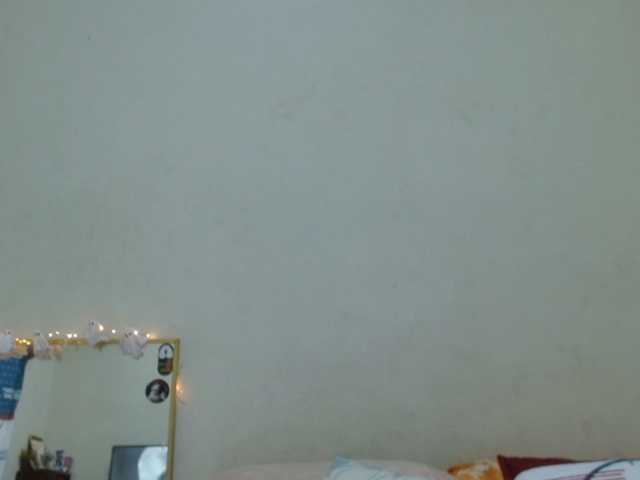 AlinaWoolf live cam on BongaCams