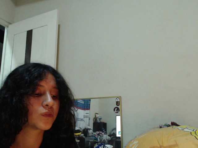 AlinaWoolf live cam on BongaCams