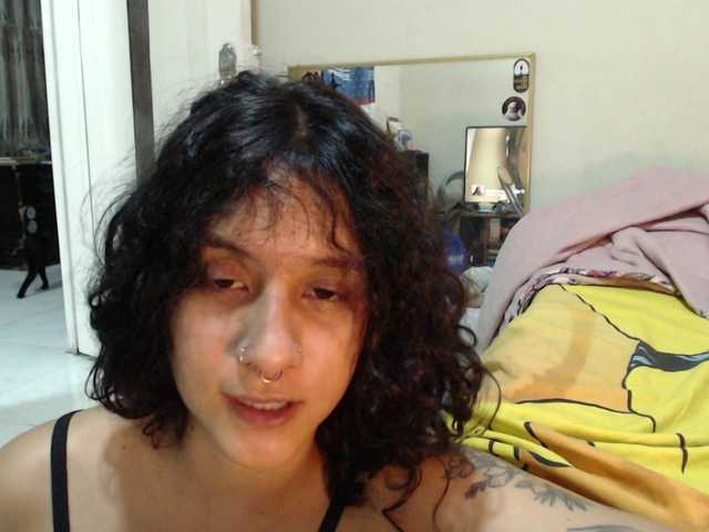 AlinaWoolf live cam on BongaCams